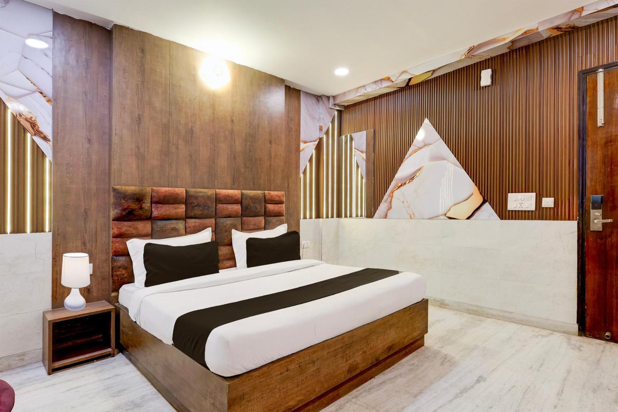 Super Hotel O Alipur Narela Esterno foto
