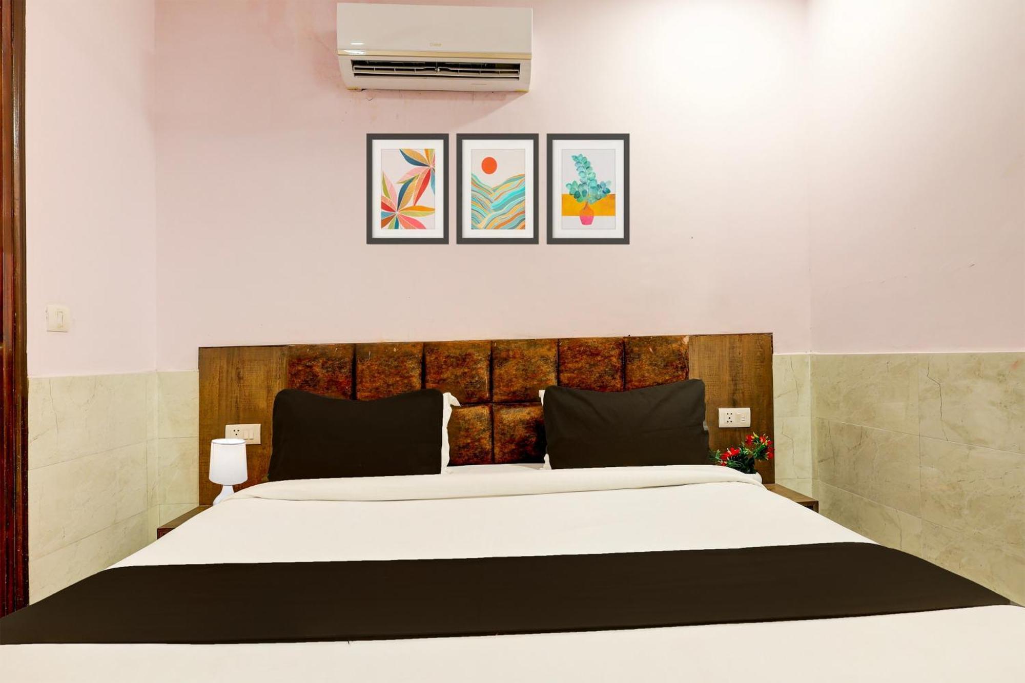 Super Hotel O Alipur Narela Esterno foto